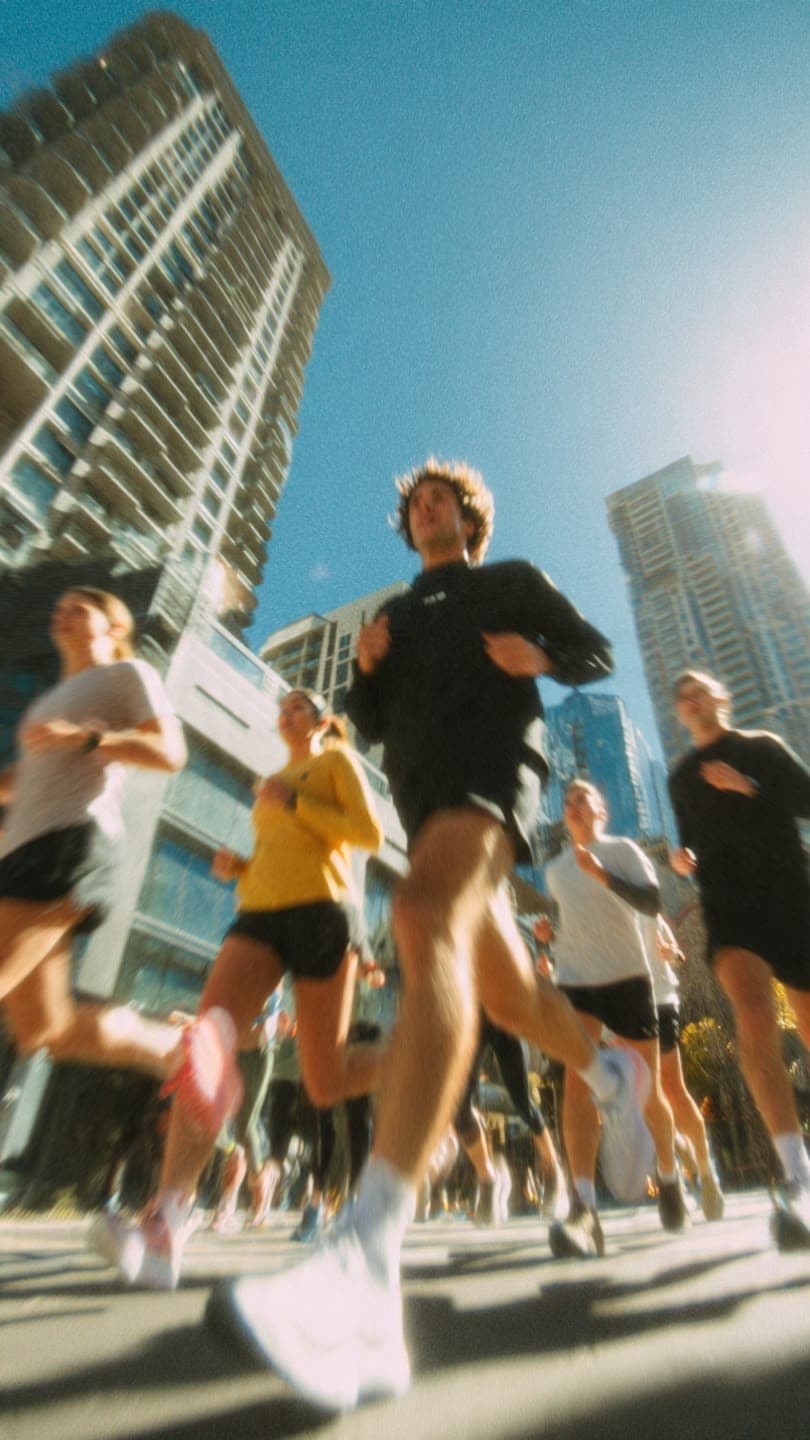 Участники CUTEAM Running Club на городской пробежке